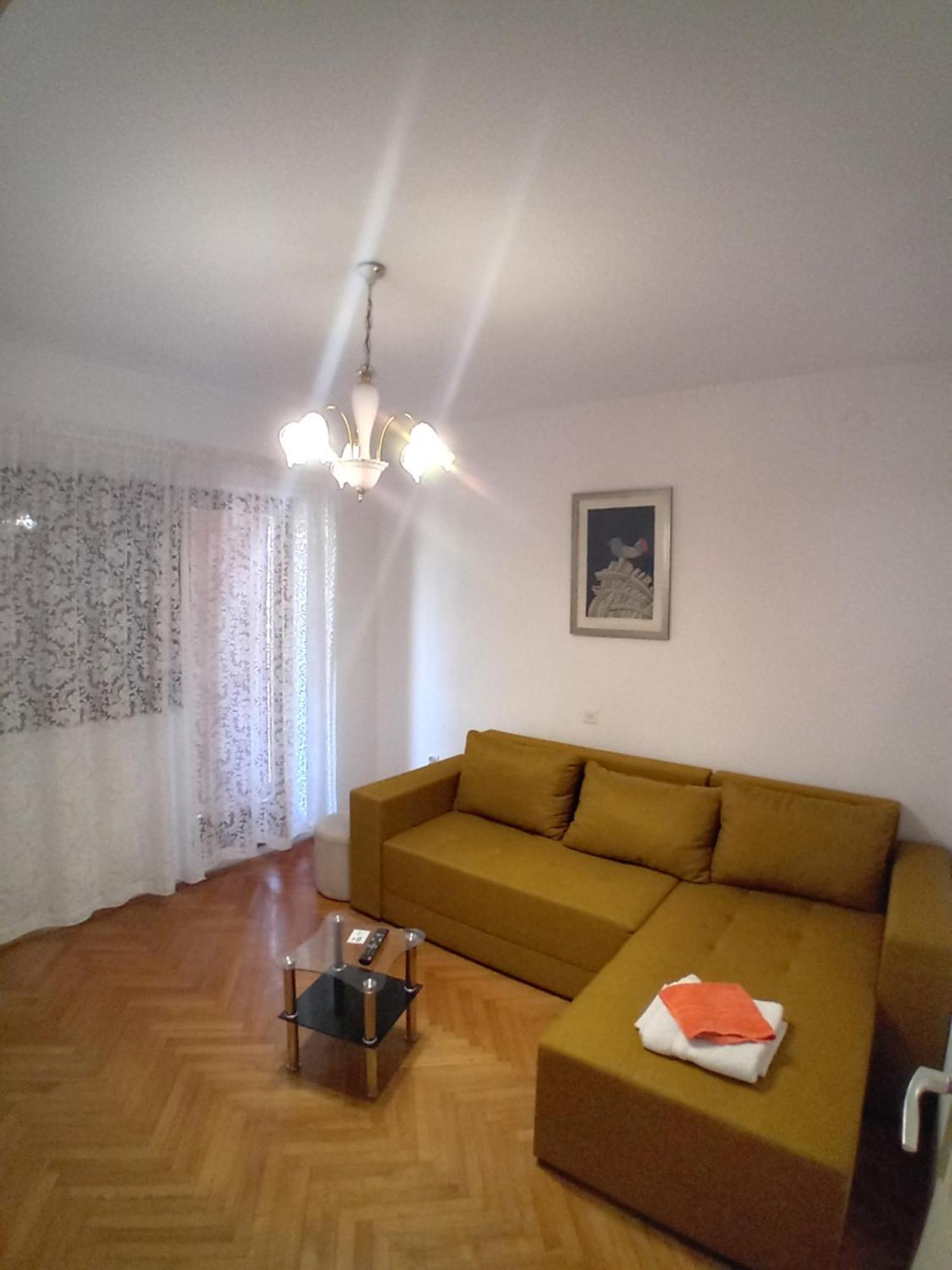 Apartments Obelix Pula Exterior foto