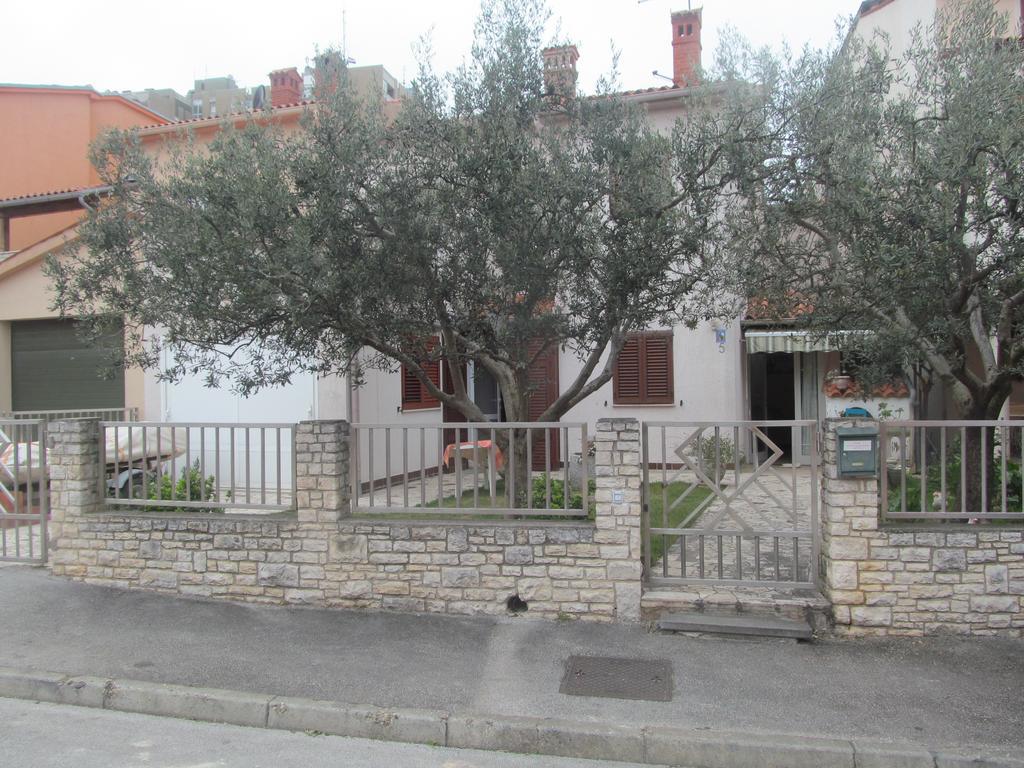 Apartments Obelix Pula Cameră foto